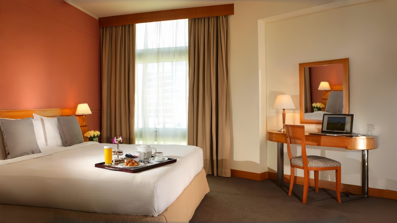 c8511348-bed4-4449-8ef8-cf8b264e4322