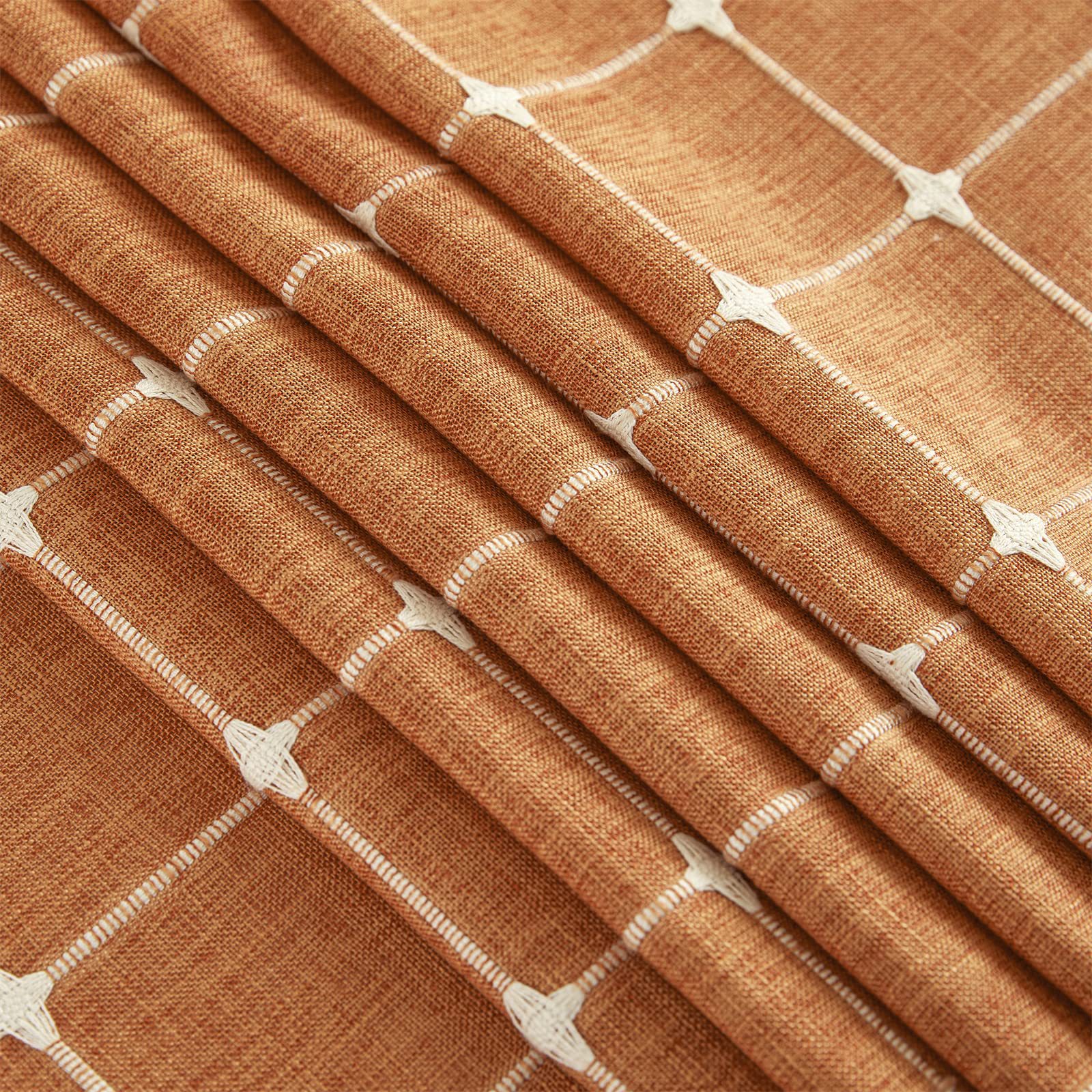 Hot Sale Boho Farmhouse Style Waterproof Plaid Jacquard Design Custom Fabric Shower Curtains with Tassels for Bathroom Decor