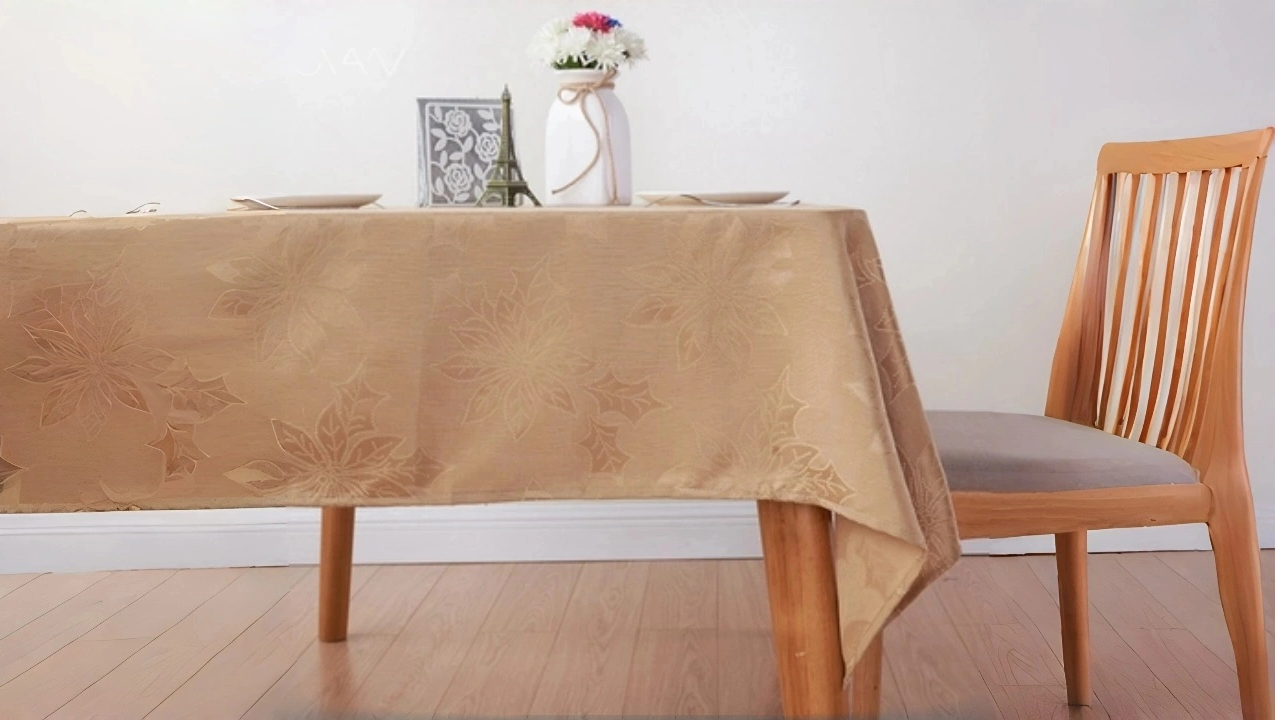 What kind of fabric is tablecloth made of?